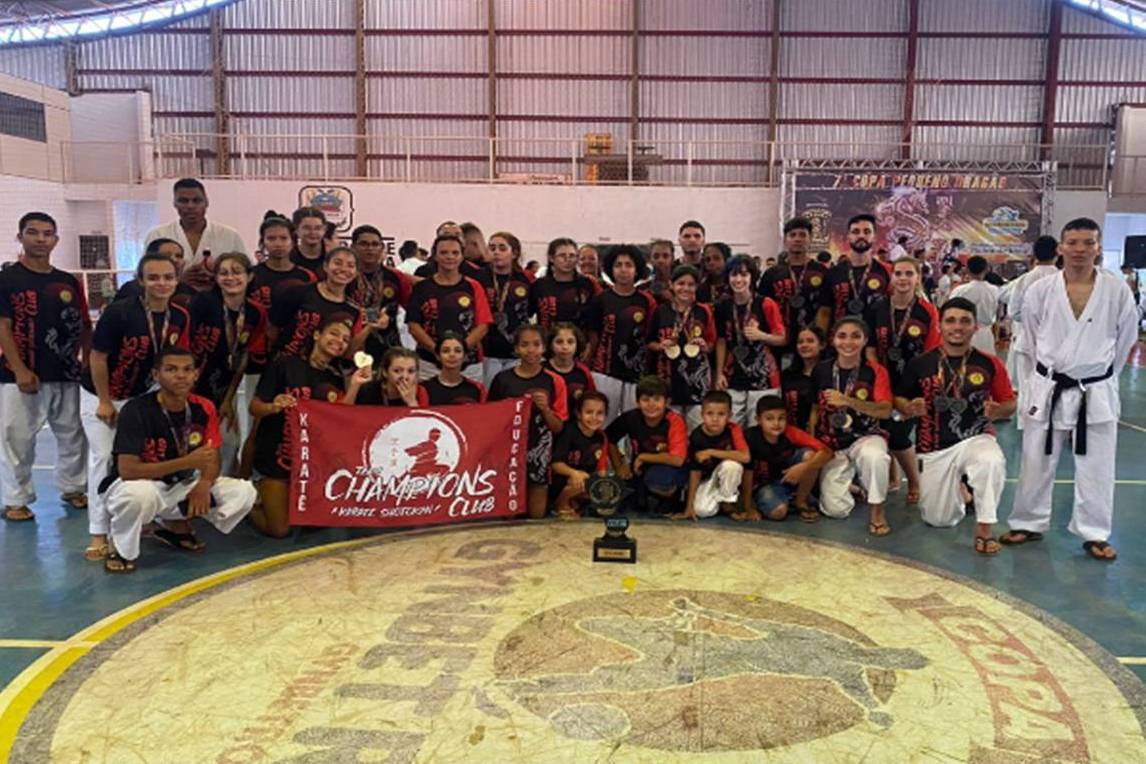 Atletas de Vilhena conquistam medalhas em copa de Karatê em Rolim de Moura