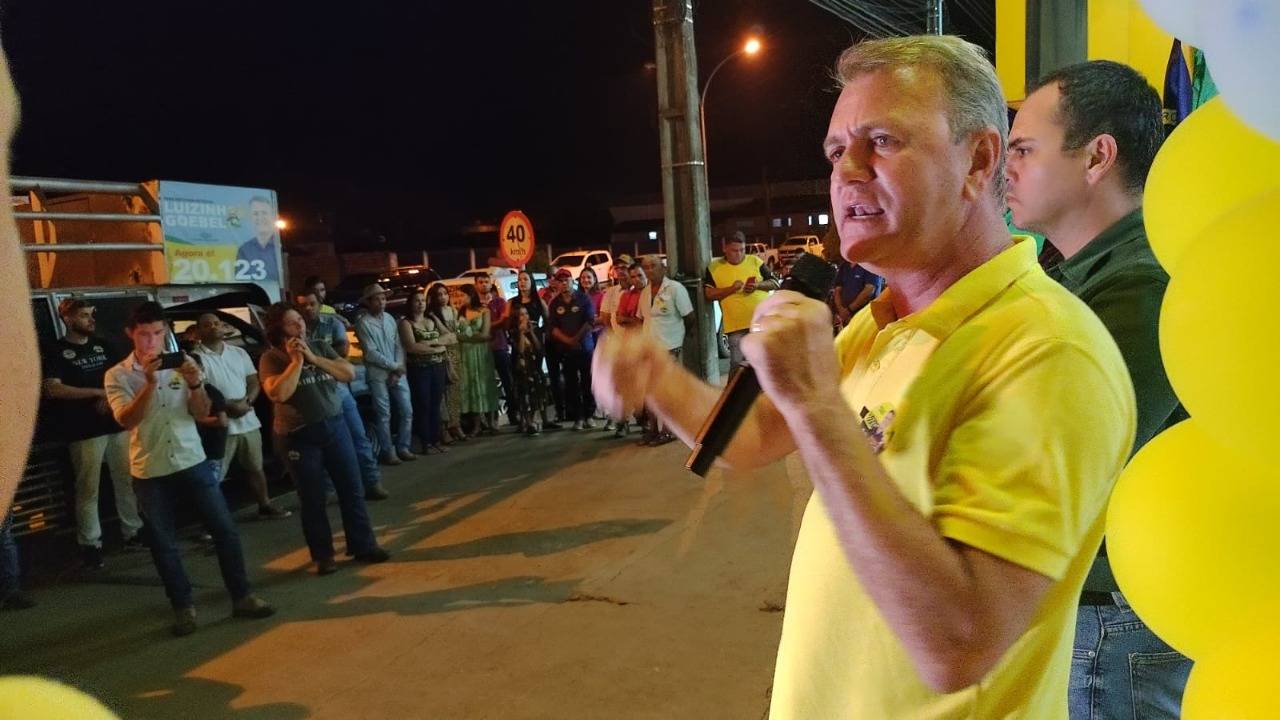 Com presença de candidato a vice-governador, Luizinho Goebel inaugura comitê em Chupinguaia e lança campanha à reeleição