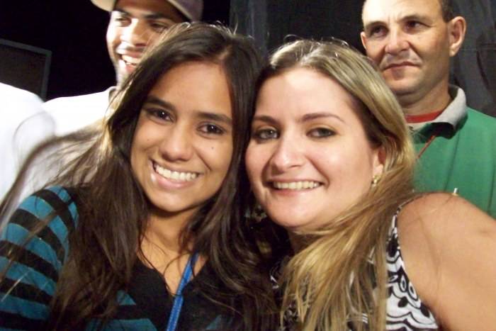ADVOGADA FATURA PICK-UP NA EXPOVIL