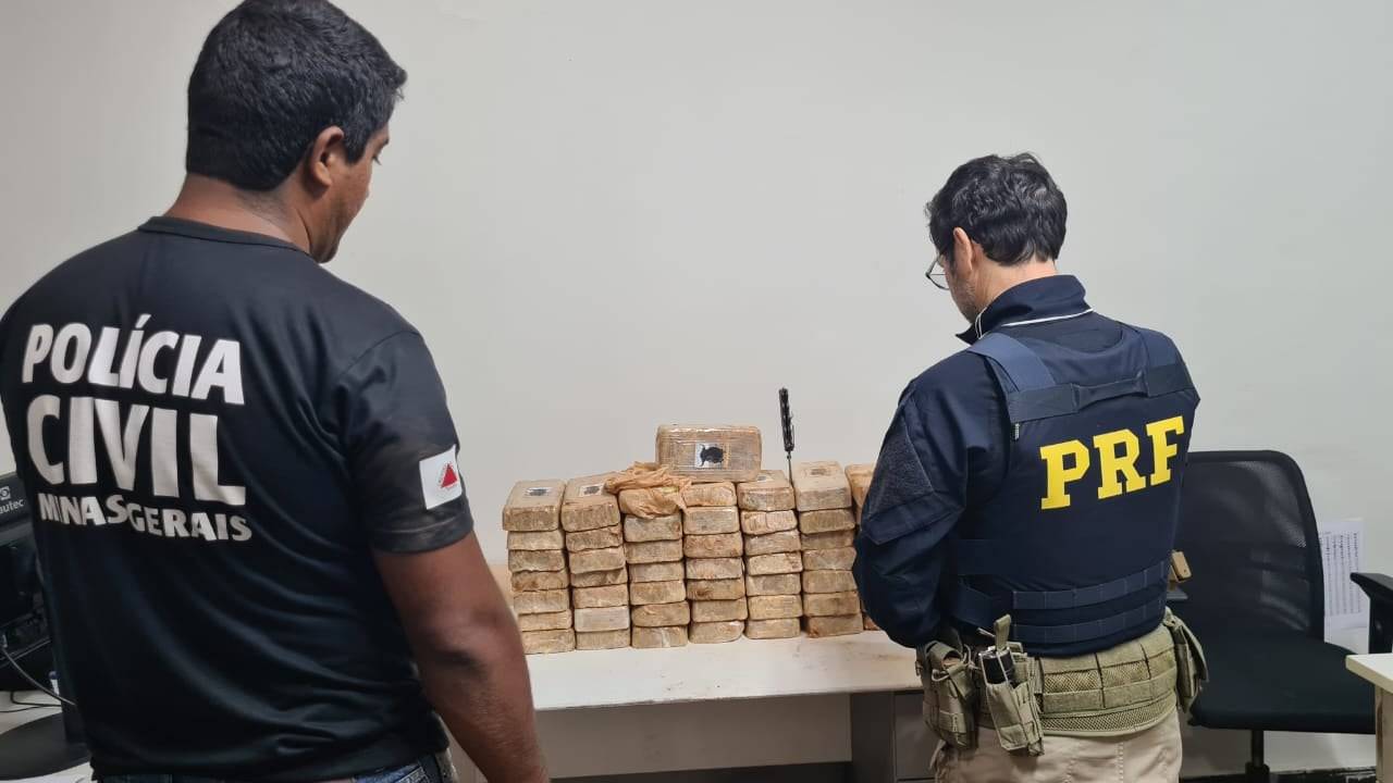 Alertada pela PRF de Rondônia, polícia de Minas Gerais apreende 50 quilos de cocaína que haviam saído de Ariquemes