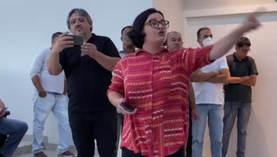 ÁUDIO, VÍDEO E PRINT: entenda a “treta” envolvendo vereadora e secretária de Assistência Social durante sessão da Câmara
