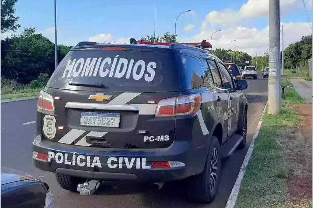 Travesti acusada de matar servidor aposentado do INSS em Colorado do Oeste é presa em cidade de Mato Grosso do Sul