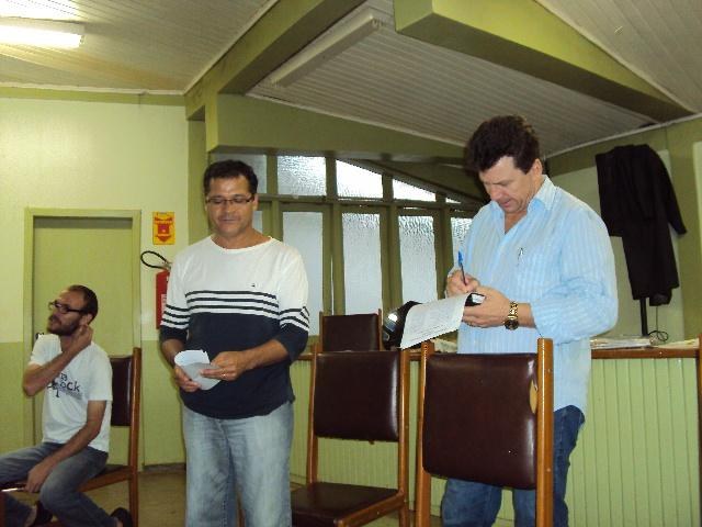 Cassol aparece de surpresa em reunião que discutia cultura em Vilhena
