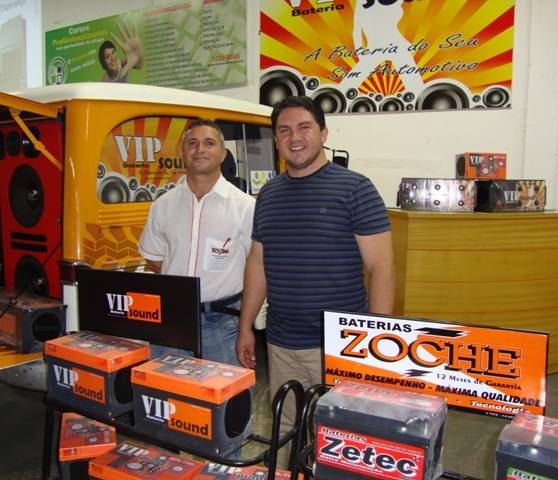 ZOCHE LANÇA BATERIA PARA SOM AUTOMOTIVO NA EXPOVIL