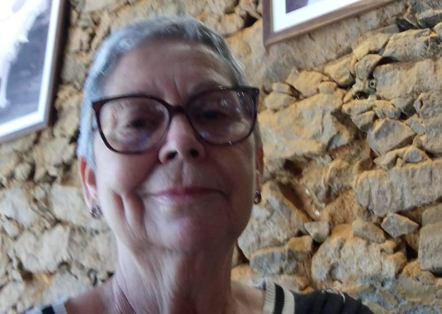 De férias, primeira procuradora de Chupinguaia sofre “mal súbito” e morre aos 71 anos, em Minas Gerais