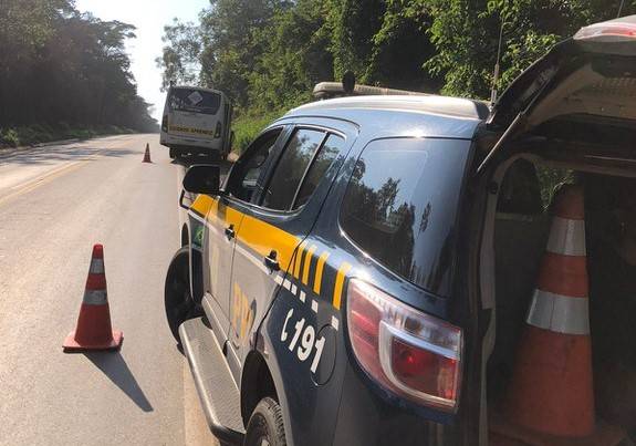 Homem bêbado que bateu ônibus que ele mesmo havia furtado estava tentando sair de RO para visitar filha recém-nascida no RS