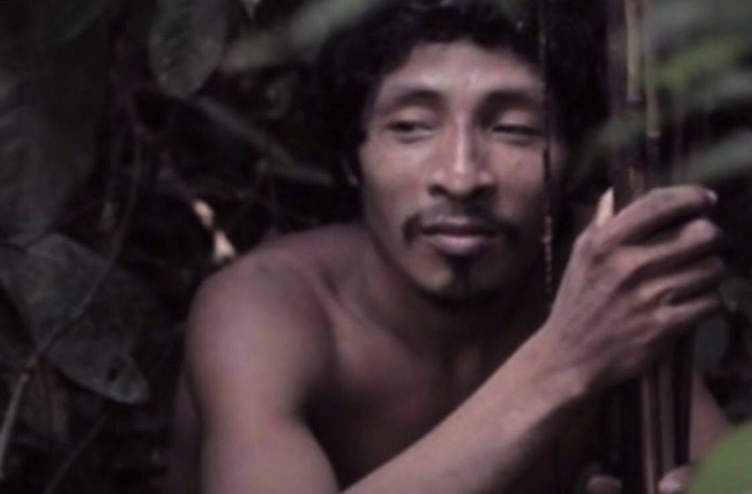 Ossos do ''índio do buraco'' encontrado morto em Chupinguaia aguardam por sepultamento