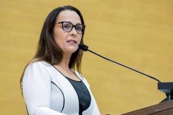 RECONHECIMENTO: deputada Rosangela Donadon parabeniza servidores públicos pelo seu dia