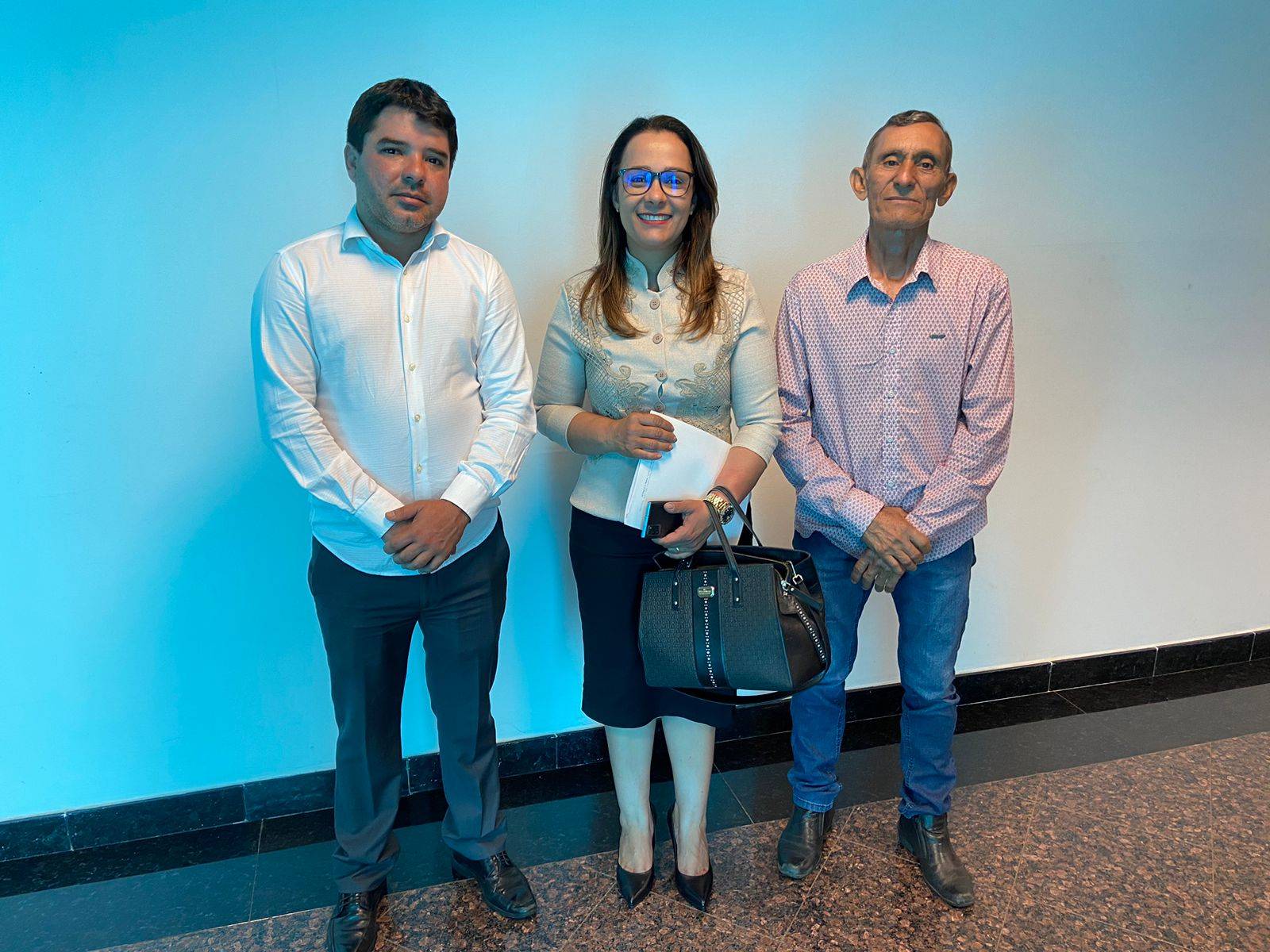 Rosangela Donadon anuncia empenho de recurso para iluminação pública do distrito de Vitória da União em Corumbiara