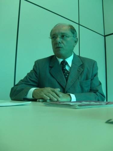 ADVOGADO CRITICA LOTEAMENTOS