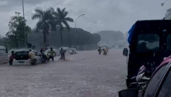 ASSISTA: viraliza no WhatsApp vídeo mostrando temporal destruindo acampamento de manifestantes rondonienses em Brasília