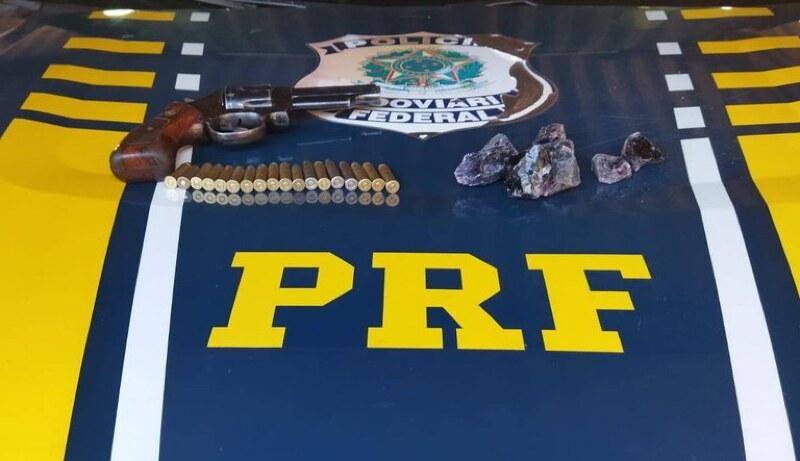 Motorista é preso em rodovia de MT com 65 quilos de pedras preciosas que teriam sido extraídas em Terra Indígena de Rondônia
