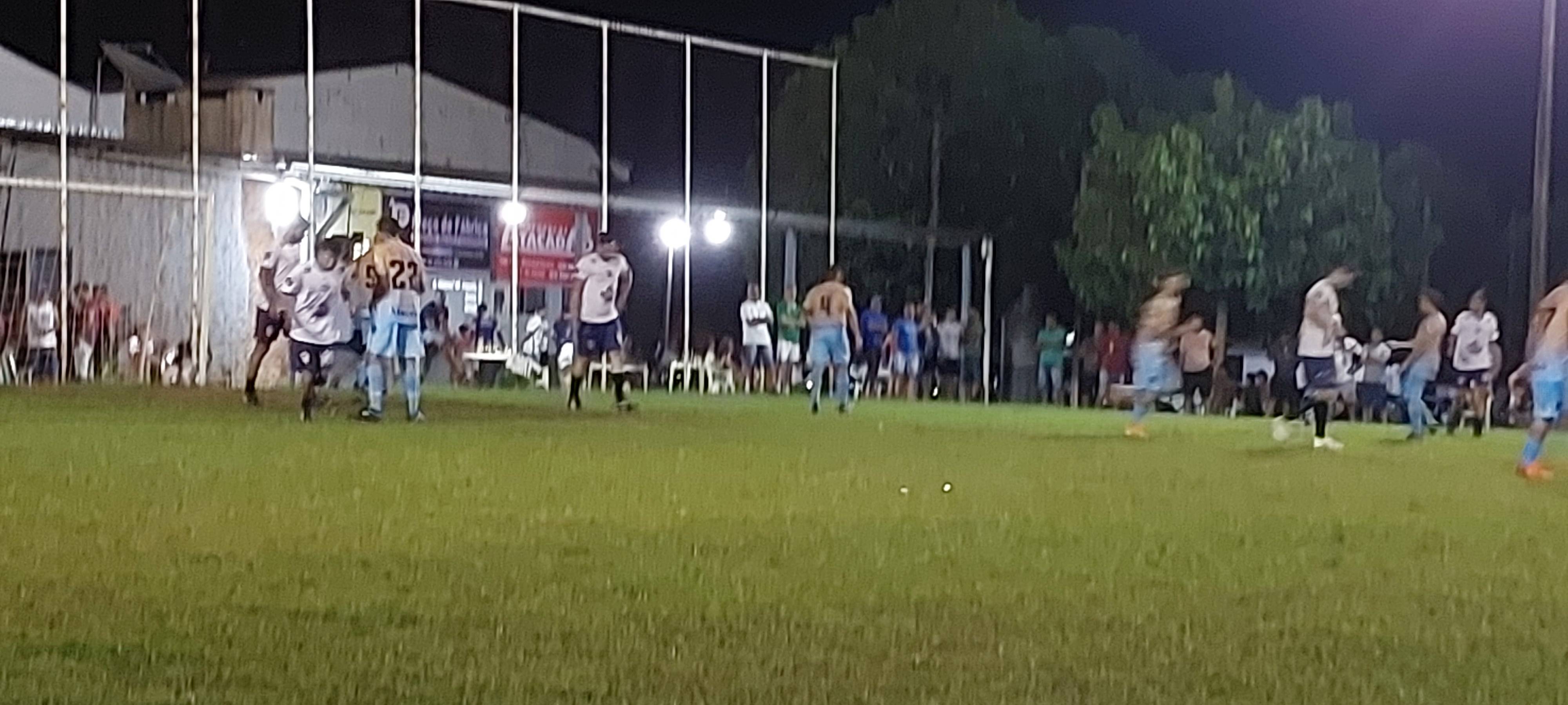 Taça Aciv Sicoob de Futebol Society define finalistas dos três torneios; campeões serão conhecidos no dia 3 de dezembro