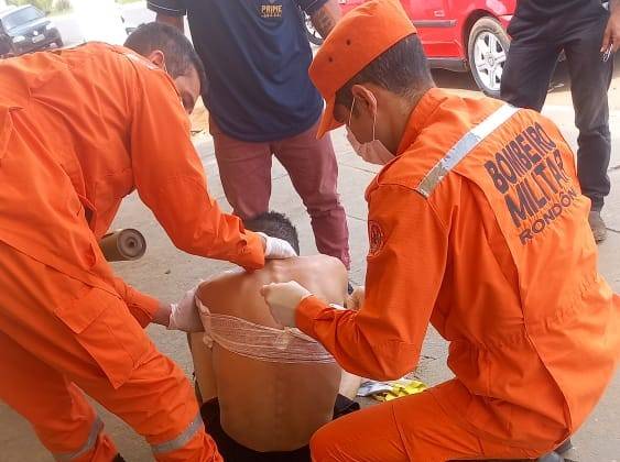 Bombeiros resgatam homem atacado a facadas em Vilhena; vítima pediu socorro em distribuidora de bebidas