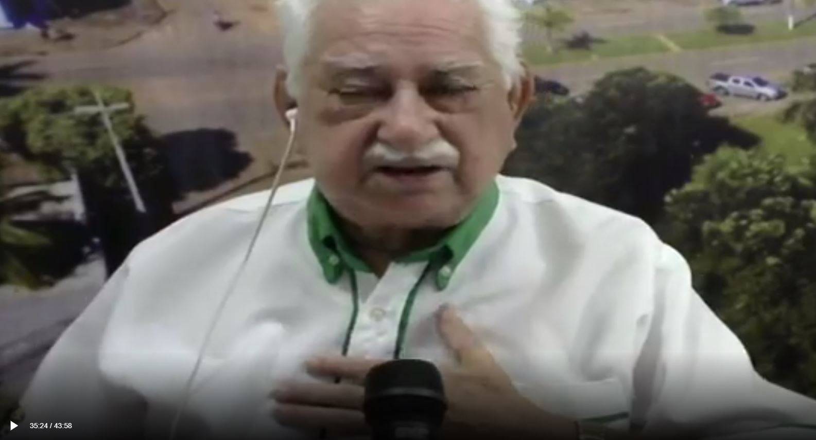 ASSISTA VÍDEO: em Cerejeiras, radialista veterano passa mal ao vivo e interrompe programa de notícias