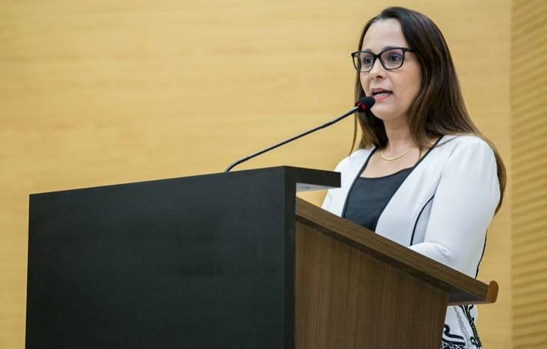Aprovado projeto da deputada Rosangela Donadon que institui “Março Lilás” para conscientização e combate ao câncer de colo de útero em RO