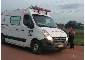 ASSISTA VÍDEO: após médica gritar, manifestantes liberam rodovia para ambulância que estava transportando paciente de 81 anos