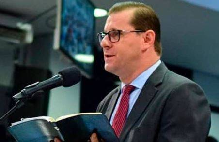 OUÇA: pastor “sincerão” de Cacoal que combatia militância na igreja é afastado de cargo e desabafa; áudio viraliza no WhatsApp