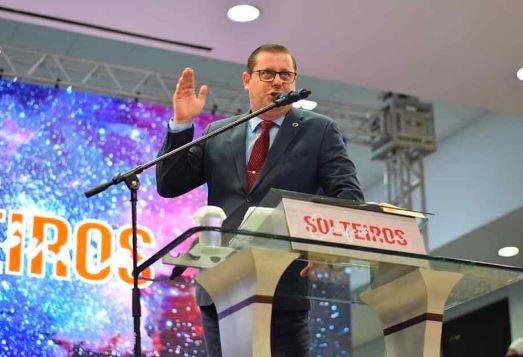 Remoção de pastor do cargo em igreja repercute e causa polêmica em Rondônia, mas ninguém revela motivos da decisão