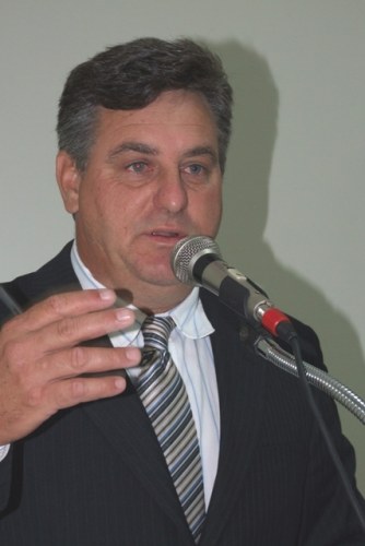 Alevato admite entregar o cargo e pode ser substituído por Cabo João