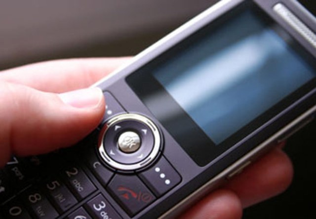 Usuários pedem drogas em domicílio por mensagens de celular