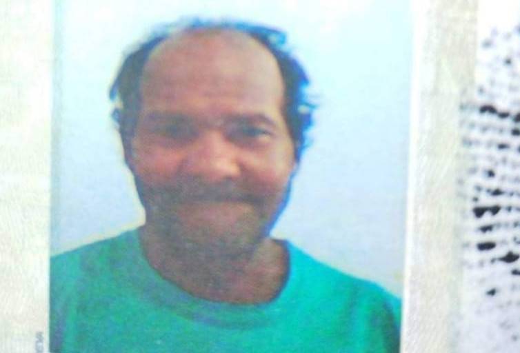 Amigos tentam localizar parentes de vendedor de picolés internado há mais de duas semanas na UTI do Hospital Regional de Vilhena