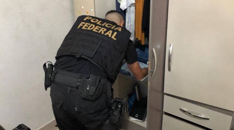 Agentes da delegacia da PF em Vilhena prendem em Rondônia homem que armazenava pornografia infantil no celular