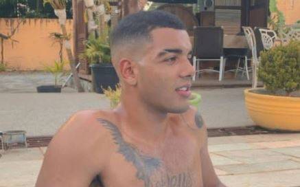 Acusado de mandar matar jovem de 23 anos abre mão do silêncio e presta novo depoimento; assassino deu detalhes do crime