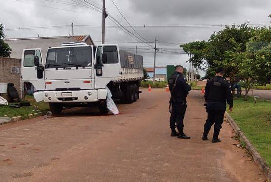 URGENTE: motorista é assassinado a tiros dentro da cabine de seu caminhão, em Vilhena; polícia mobilizada