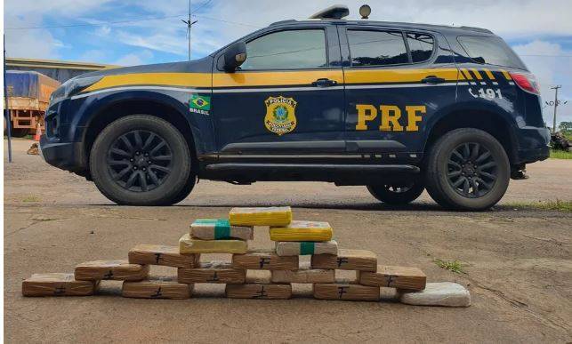 Após justiça de RO soltar homem flagrado pela PRF com 20 kg de cocaína, MP recorre para manter a prisão