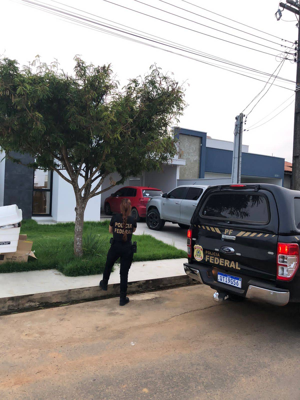 Vilhenense que teve celular apreendido hoje em operação da Polícia Federal participou de atos violentos na cidade de Ariquemes