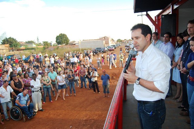 Natan promete fiscalizar obras milionárias para evitar asfalto “meia boca”