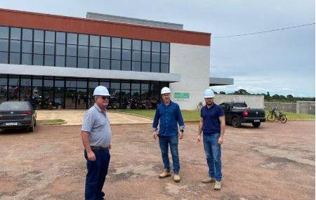 Após interdições no Regional, prefeito de Vilhena assina decreto para que entidade ceda instalações de hospital particular recém-construído