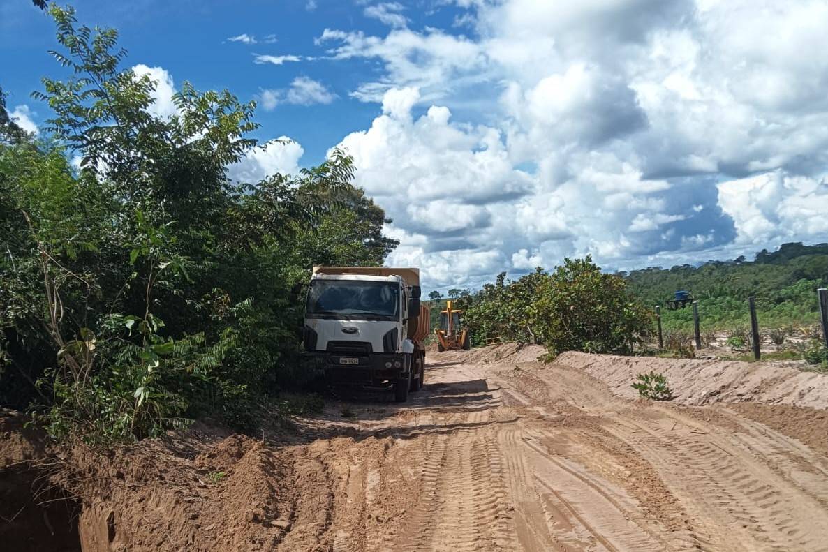Leitor diz que maquinário da prefeitura de Chupinguaia foi usado para executar obras em propriedade de servidor em Pimenta Bueno