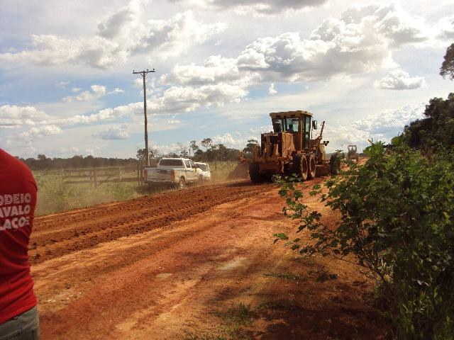 DER realiza patrolamento em 40 km da RO-497 que liga Cabixi a Pimenteiras