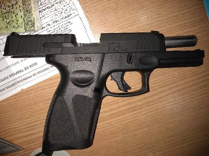 Flagrado com pistola irregular em estabelecimento comercial de Vilhena, CAC é preso em flagrante por policiais militares