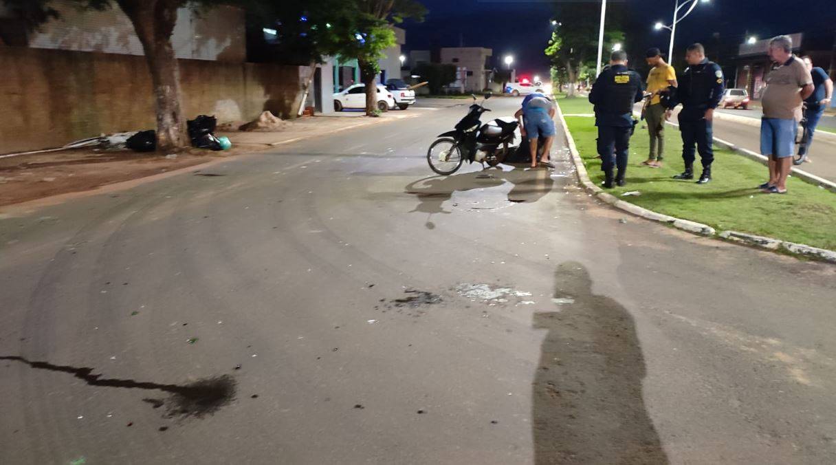 Motoneta pilotada por garota atinge idosa numa das avenidas mais movimentadas de Vilhena e ambas ficam feridas