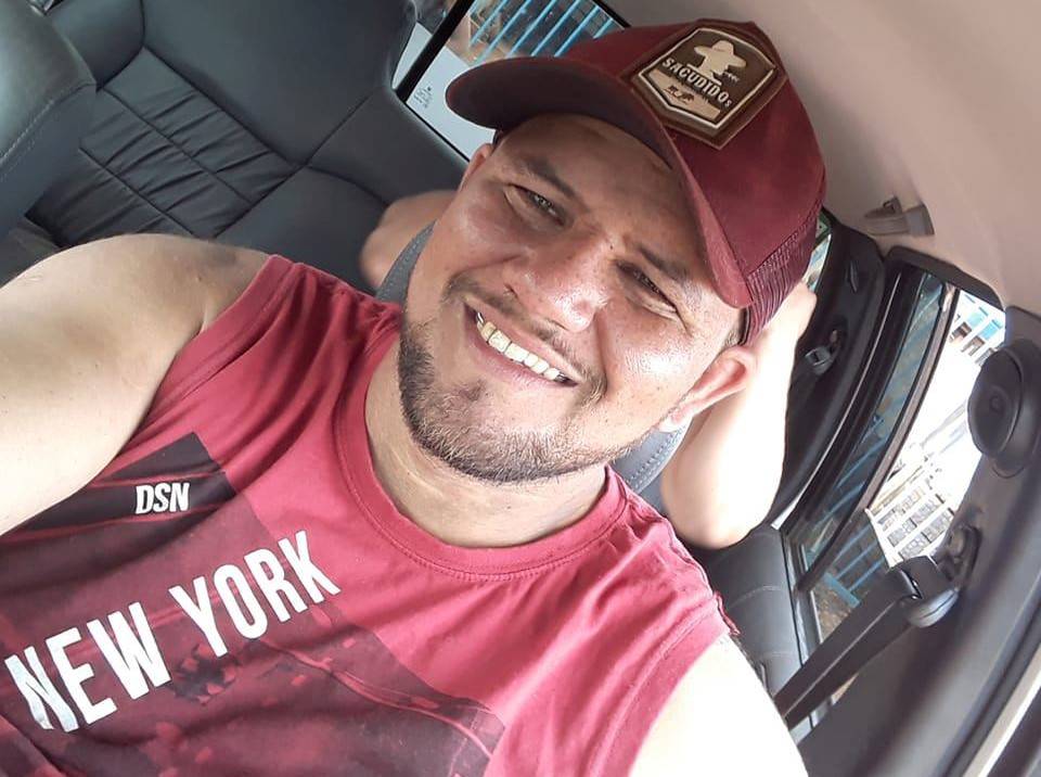 Mais de três meses após ser esfaqueado por “amigo”, borracheiro de 31 anos morre em MT e é sepultado em Vilhena