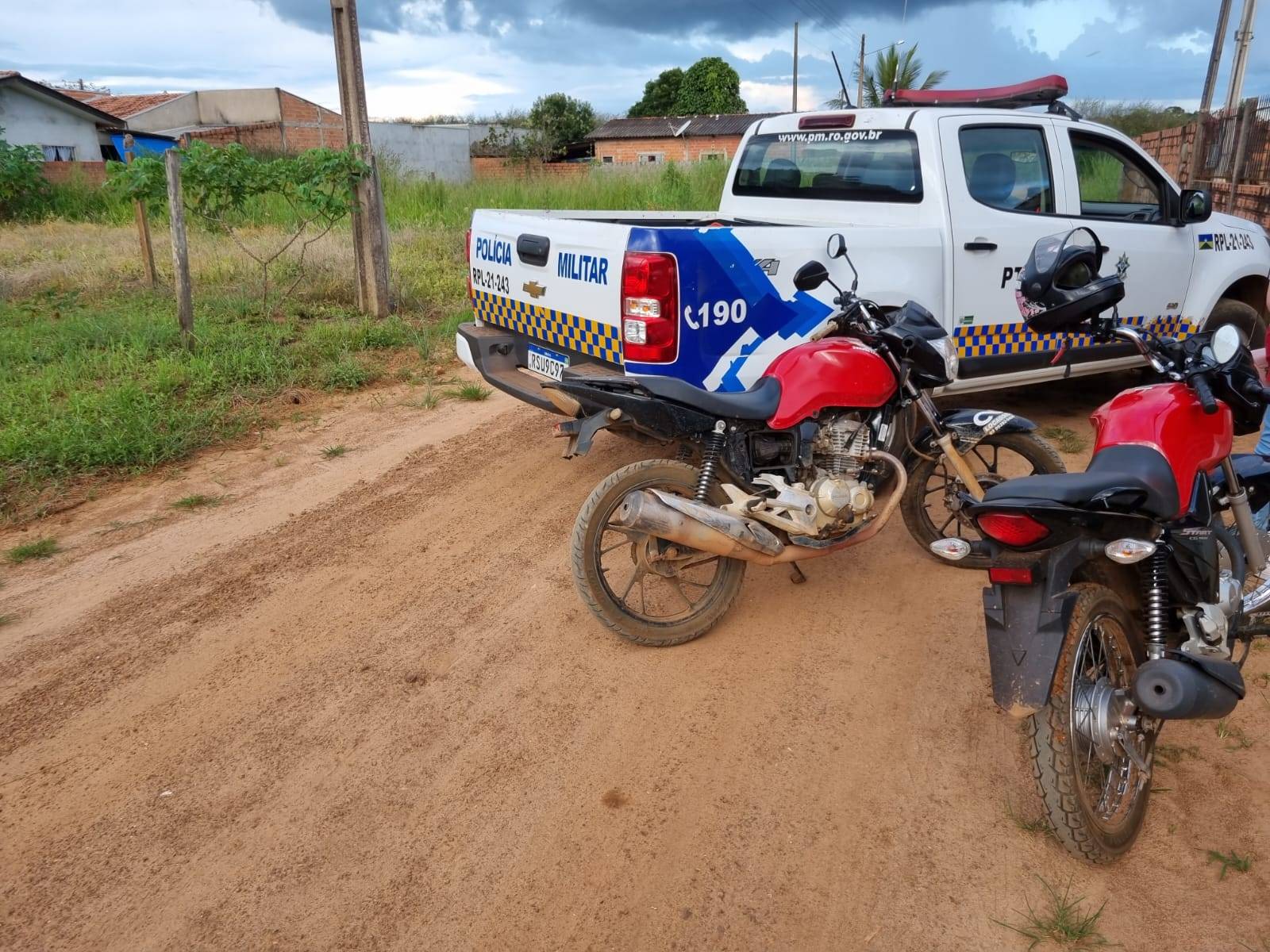 VEJA VÍDEO: dez dias depois de fazer viatura bater em poste e conseguir fugir, rapaz de 19 anos é preso em Vilhena