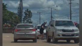 ASSISTA VÍDEO: bate-boca em estacionamento de loja em Vilhena acaba em “tentativa de atropelamento”