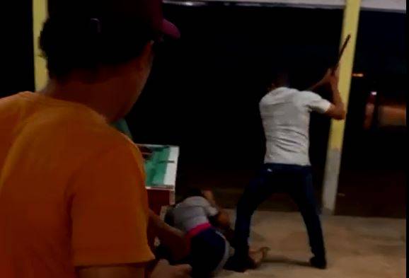 ASSISTA: vídeo com informações fake viraliza no Cone Sul e FOLHA descobre em que cidade aconteceu brutal espancamento