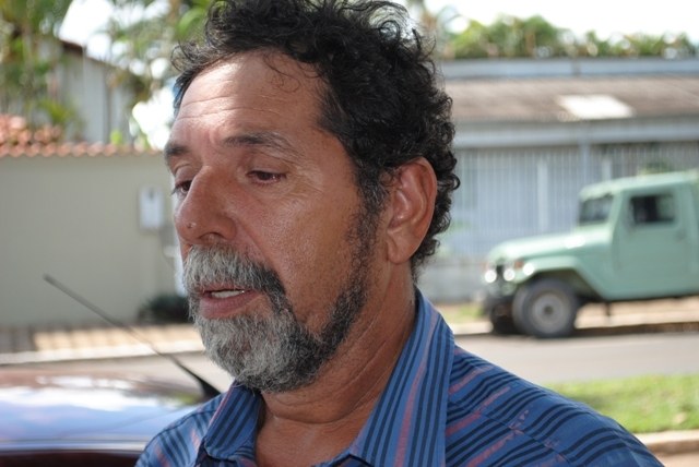 Atacado por ladrões, caminhoneiro agradece a Deus por ter sobrevivido