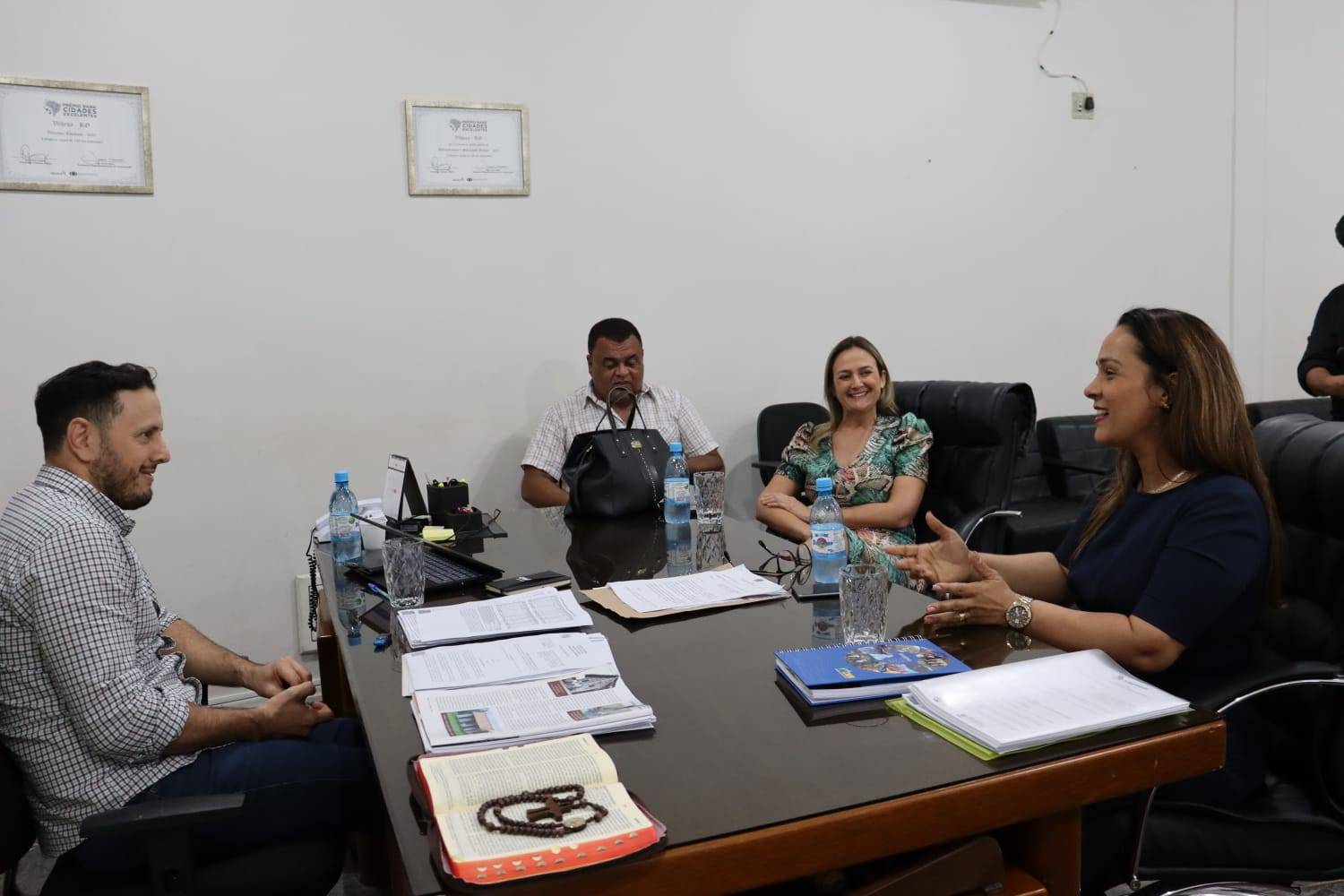 Rosangela Donadon participa de reunião com prefeito de Vilhena e anuncia aquisição da maior frota de ambulâncias do Cone Sul