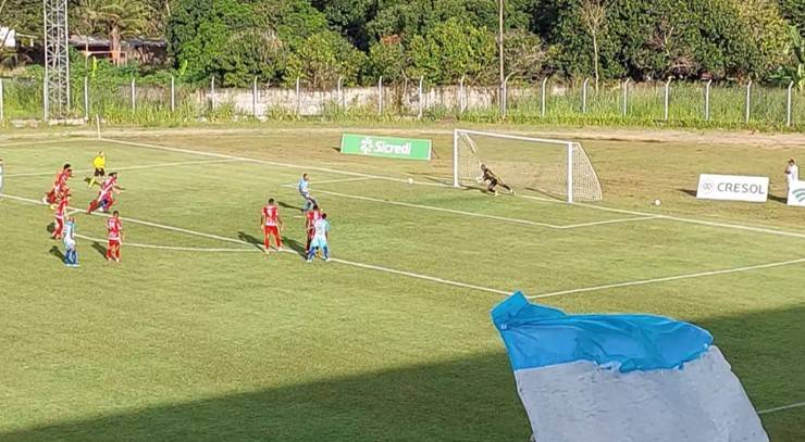 Empurrado pela torcida, Ji-Paraná vence o Porto Velho e leva vantagem para a segunda partida
