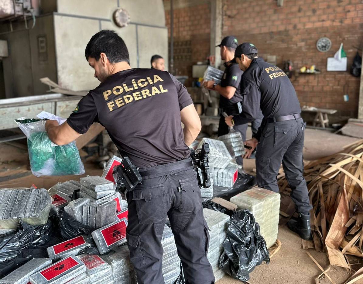 Polícia Federal incinera meia tonelada de cocaína em Vilhena; drogas foram apreendidas no Cone Sul em apenas dois meses