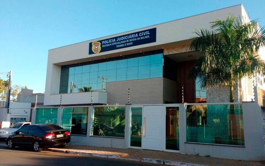Após três anos fugindo, homem que se passava por pastor e é acusado de estupro em cidade de Rondônia acaba preso em MT