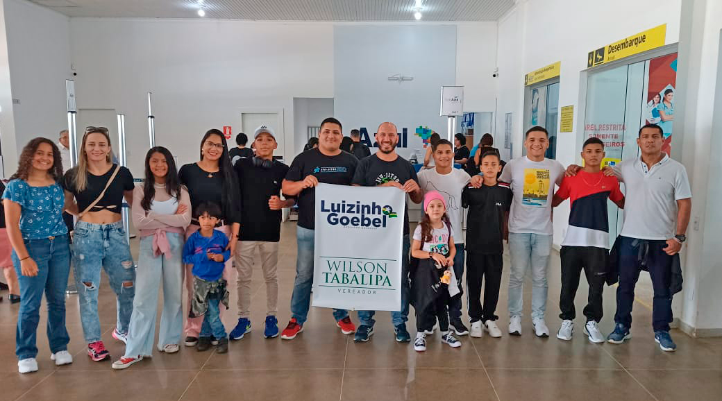 Atletas de Jiu-jitsu embarcam para campeonato nacional com apoio do deputado Luizinho Goebel e do vereador Tabalipa