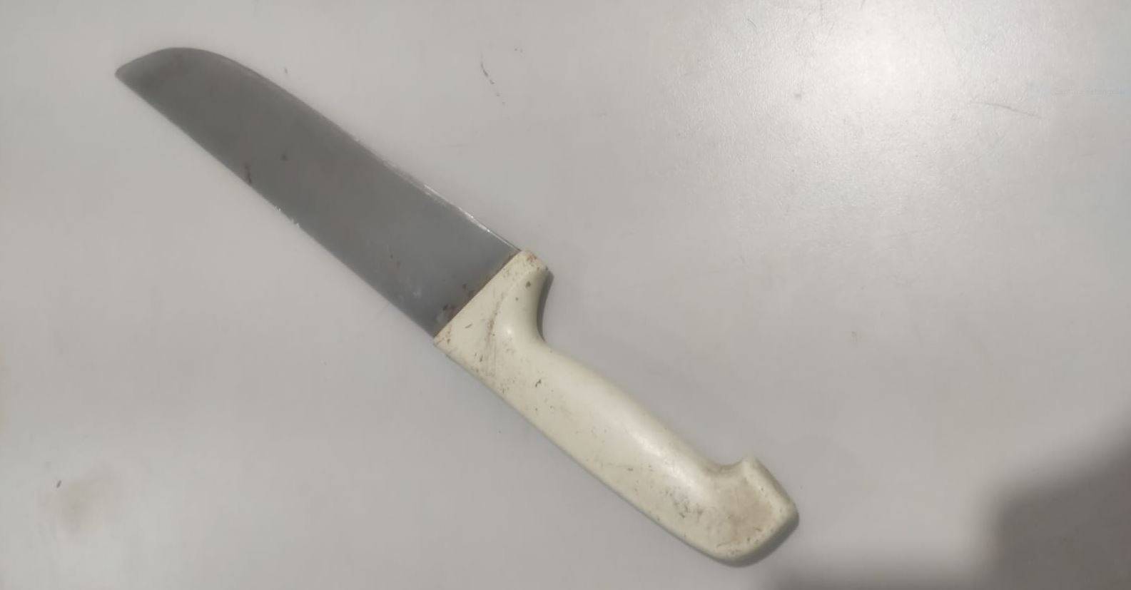 Condenado a quase 10 anos de prisão, homem com faca é preso voltando de boca de fumo, em Vilhena