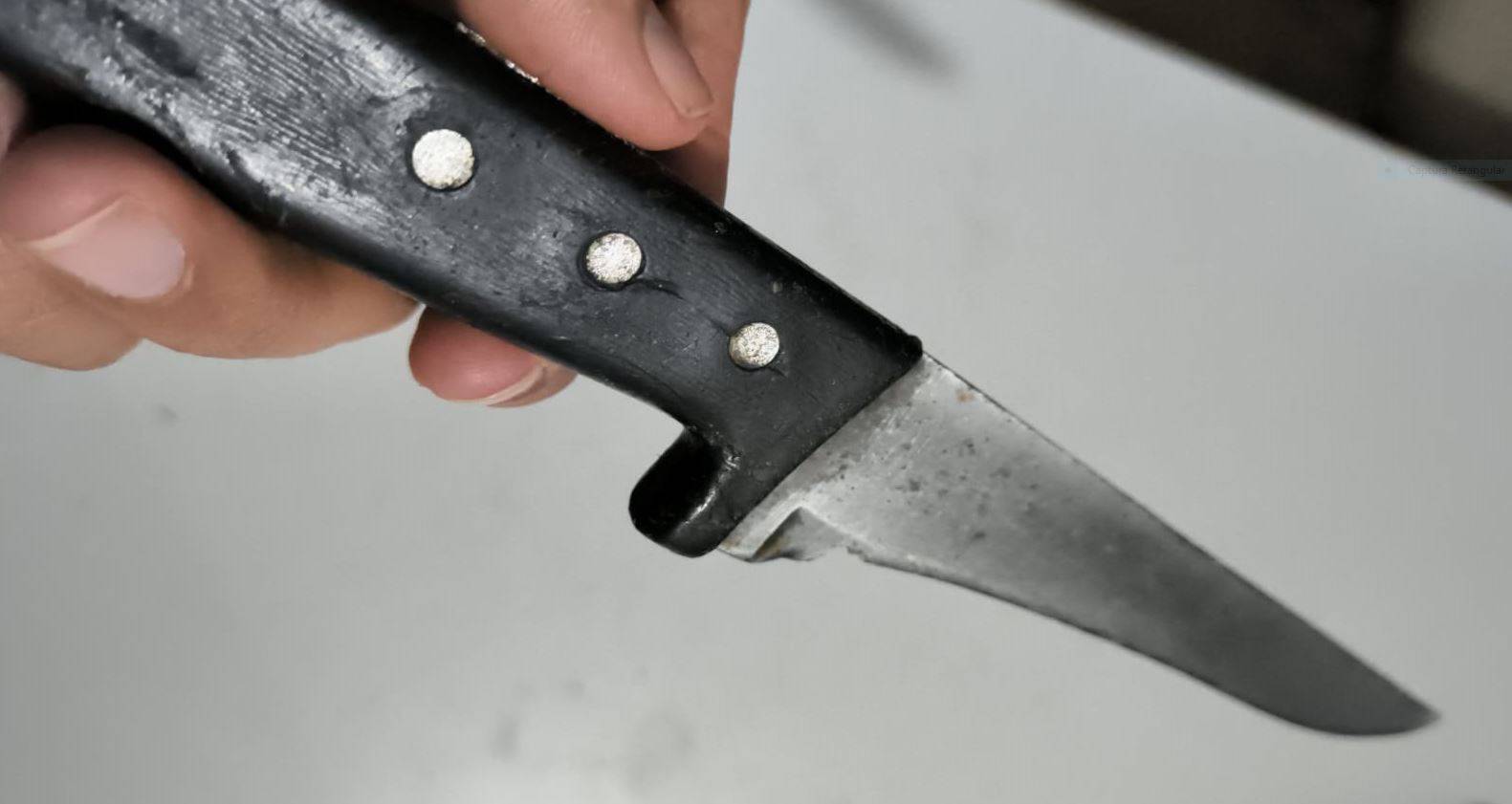 Armado com faca e ameaçando pessoas em shopping de Vilhena, homem de 34 anos é preso pela PM