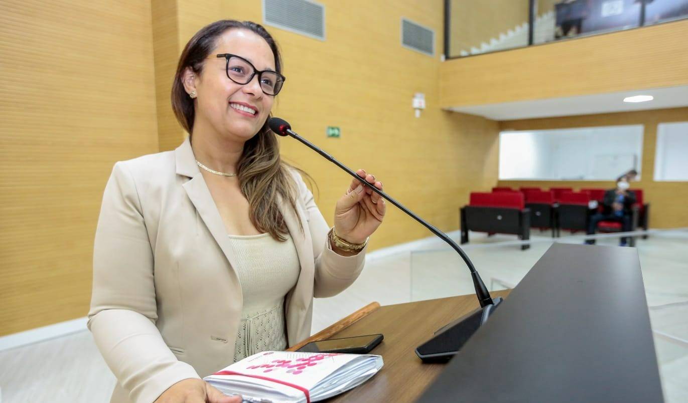 Deputada Rosangela Donadon apresenta projeto inovador para cuidado integral de pessoas com Doença de Parkinson em Rondônia